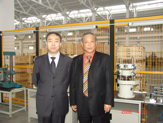 中國(guó)紡織報(bào)社長(zhǎng)遲宗君、副主編張澤華視察我司